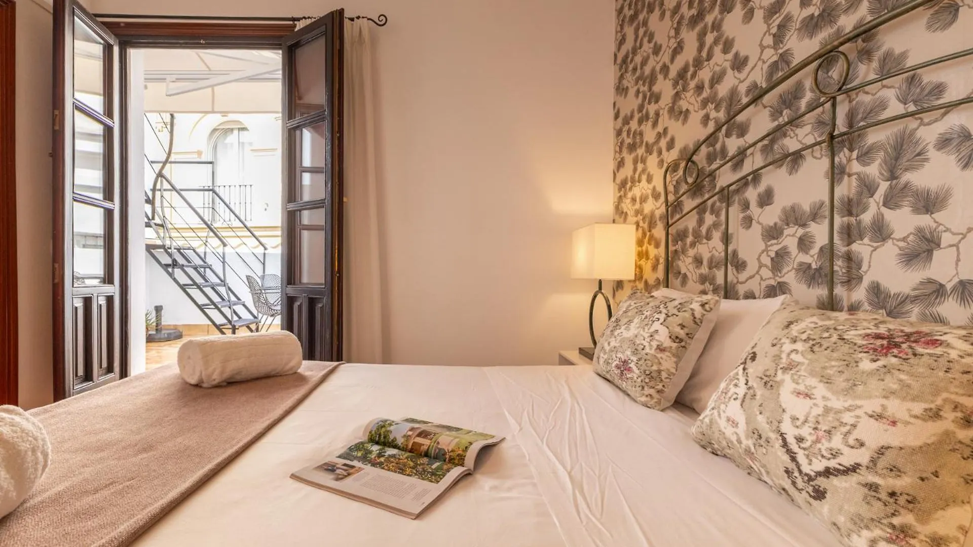 Appartamento Abades Giralda Deluxe By Valcambre Siviglia